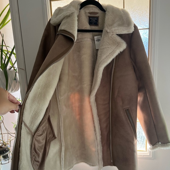 BNWT Abercrombie Faux Suede Faux Fur Jacket - Picture 4 of 7